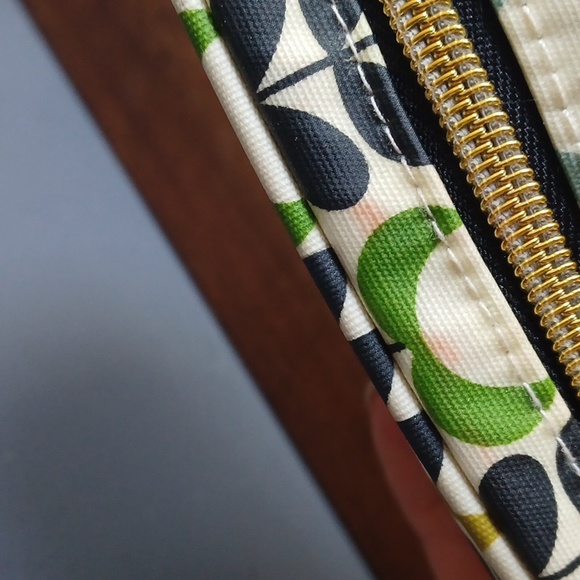 Orla Kiely makeup bag - Picture 7 of 16